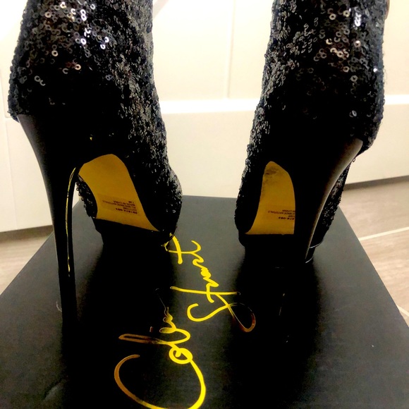 Colin Stuart 5” Stiletto Ankle Booties - Picture 4 of 4